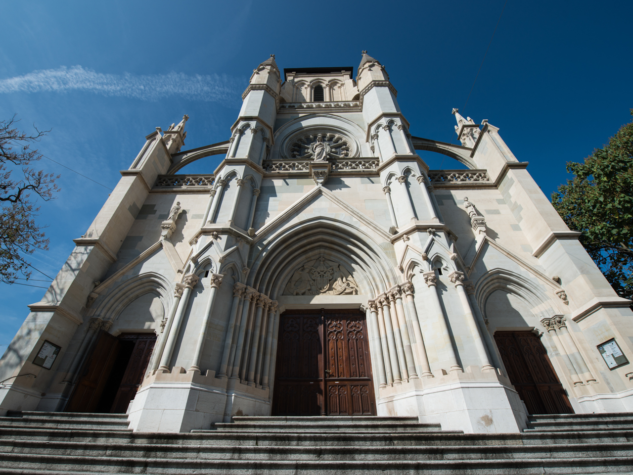 Basílica de Notre-Dame - En la ruta de peregrinación