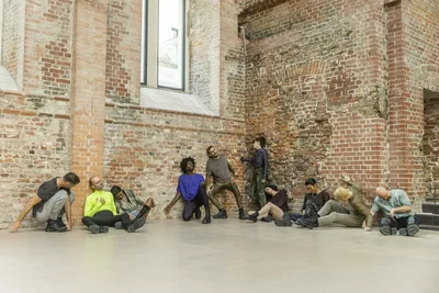 Les interprètes du spectacle performance "Unearth"