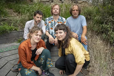 Ensemble Ensemble Les membres du groupe