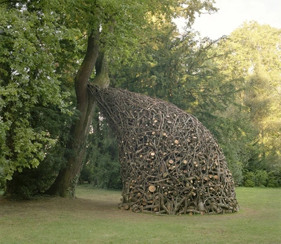 Œuvre en bois, (plusieurs centaines de morceaux de bois) de l'artiste Bob Verschueren