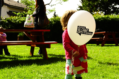 Enfant avec ballon