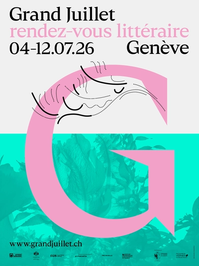affiche lettre G de couleur rose sur fond vert et fleur de Doryantes Palmeri entrelacé dans la lettre. Titre et date du festival en noir dans la partie supérieure grise de l'affiche.