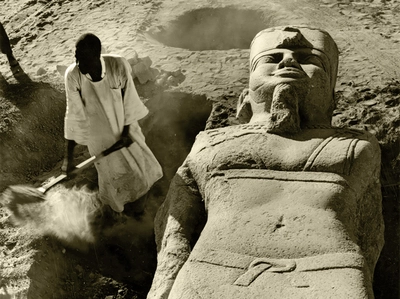 Memoirs and Impressions – 60 Years of Swiss Archaeology in Sudan Colosse du site de Tabo
