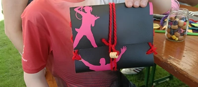 Workshop: Reusing advertising banners Pochette en bâche