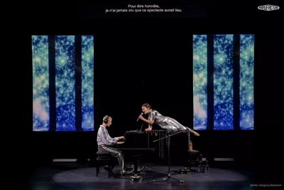 Une Nuit Blanche - Elina Kulikova Elina Kulikova et Dima Efremov sur scène dans "Une Nuit Blanche"