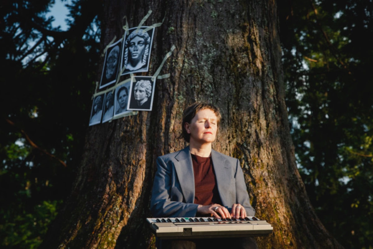 Antigone à la nuit – Vernier