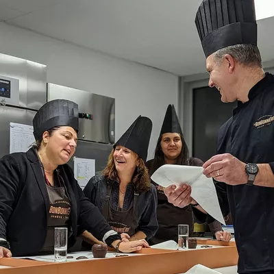 Initiation à la Chocolaterie - Tempérage du chocolat Atelier initiation à la chocolaterie Genève