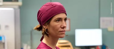 GIFF | SCREENING | IN VITRO - CREATION OF HAPPINESS Still de la série IN VITRO - CREATION OF HAPPINESS
